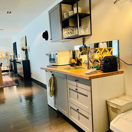 Down Town Spacious Loft Retreat With Private Parking Βρυξέλλες Εξωτερικό φωτογραφία